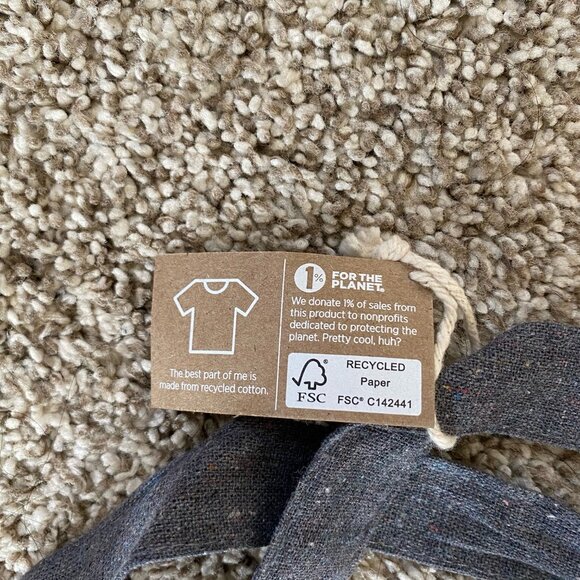 NWT Retired Facebook(Meta) Grey Eco-Friendly Canvas Strap w/ Tableware&Straw Set - Picture 4 of 5